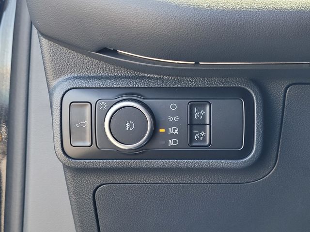 2025 Ford Explorer ST - Photo 9
