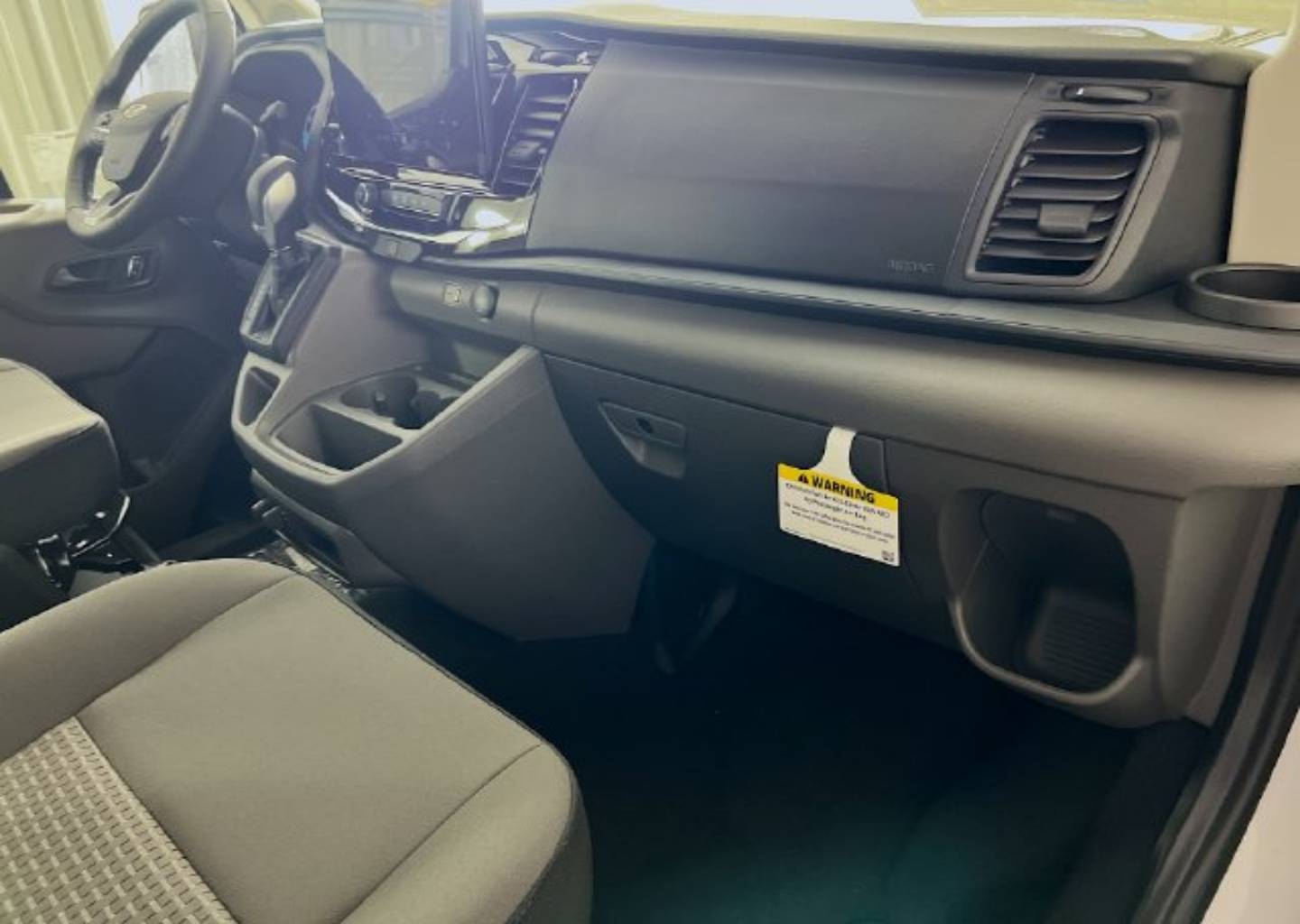 2025 Ford Transit Passenger Van XLT - Photo 30