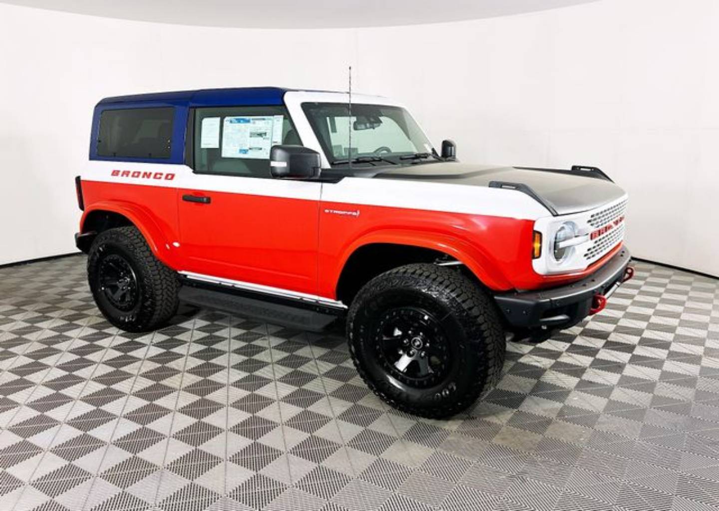 2025 Ford Bronco 2-Door