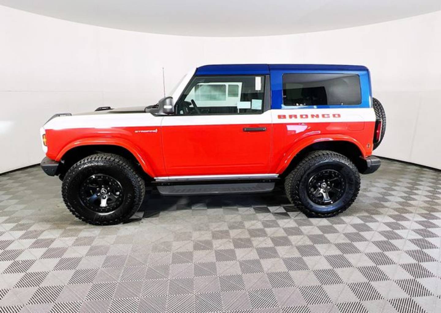 2025 Ford Bronco 2-Door Stroppe - Photo 24