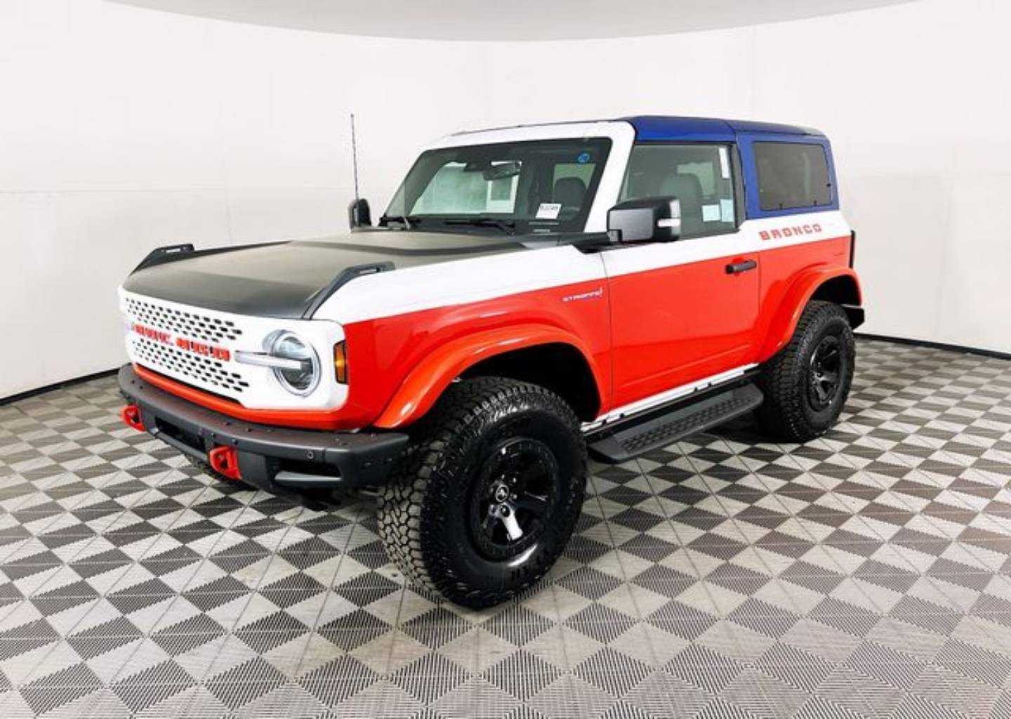 2025 Ford Bronco 2-Door Stroppe - Photo 25