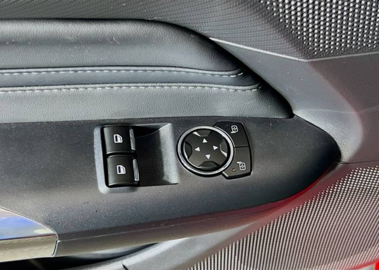 2025 Ford Mustang EcoBoost Premium Fastback - Photo 13