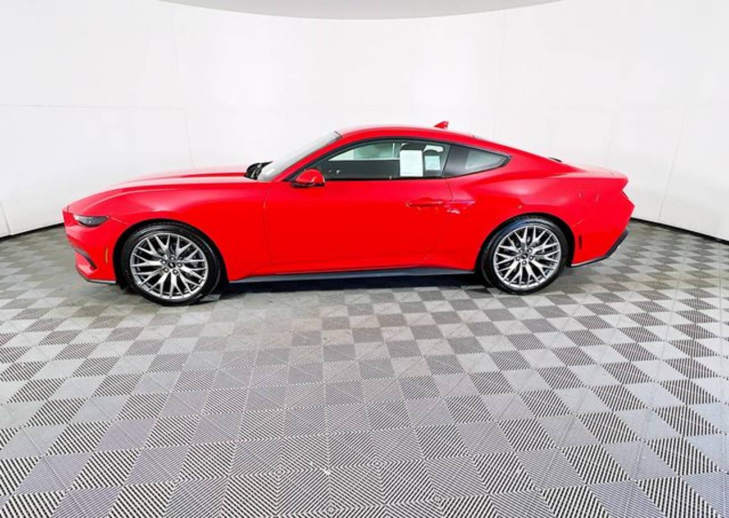 2025 Ford Mustang EcoBoost Premium Fastback - Photo 25