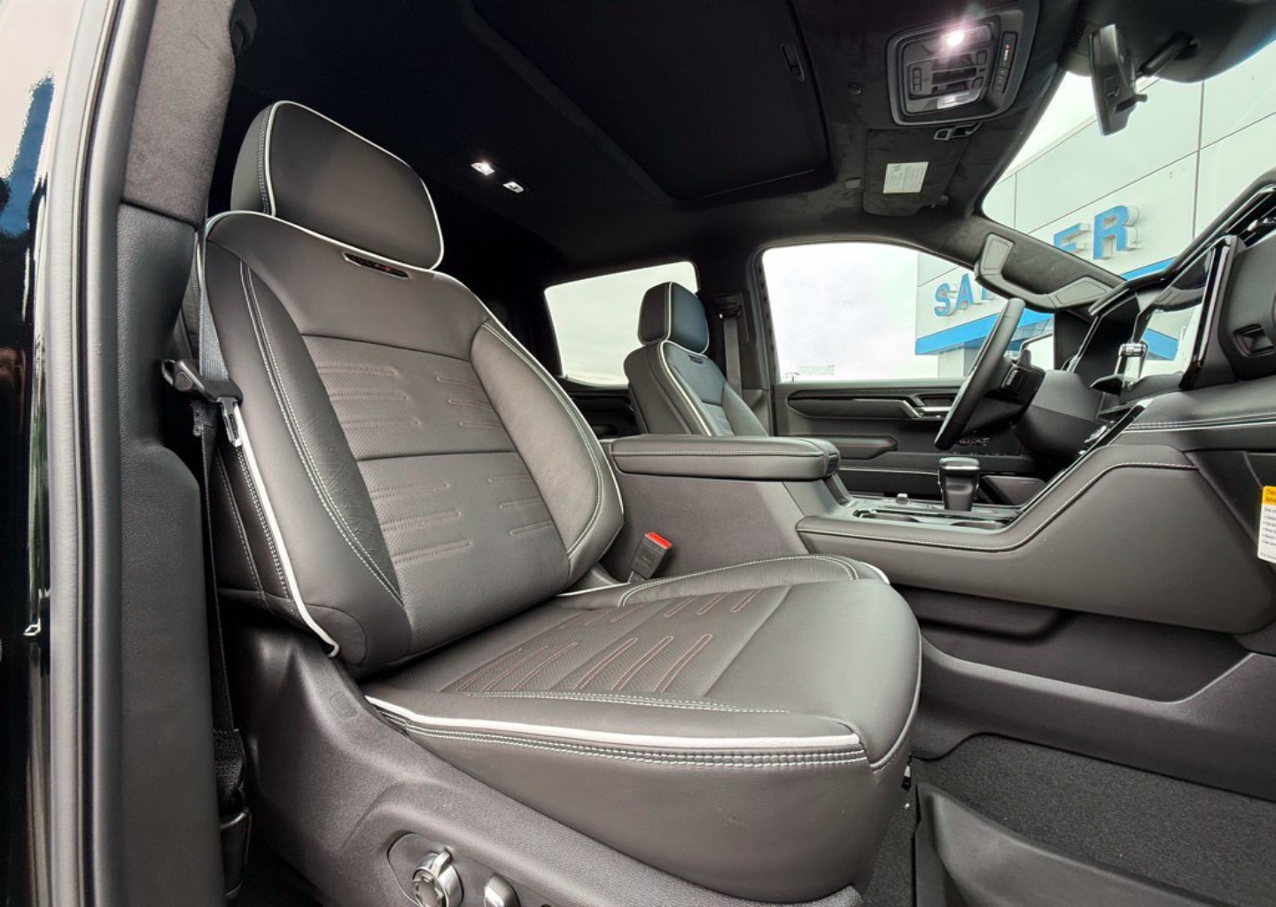 2026 GMC Sierra 1500 AT4X - Photo 12