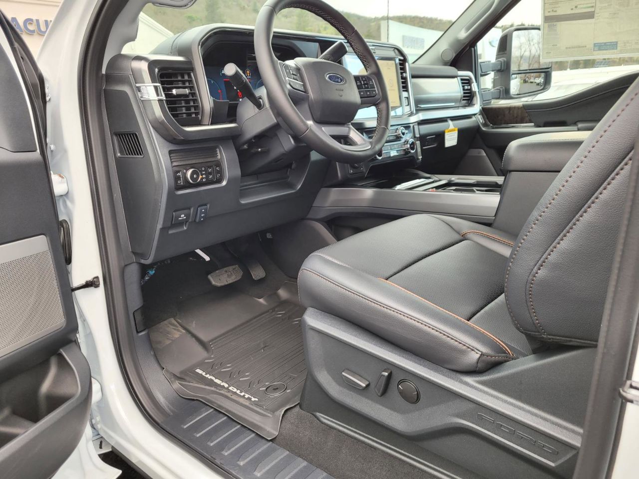 2026 Ford F-350 Super Duty Lariat - Photo 15