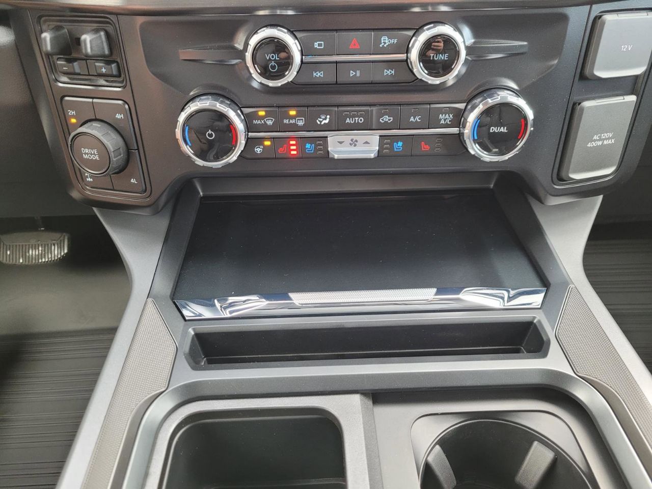 2026 Ford F-350 Super Duty Lariat - Photo 18