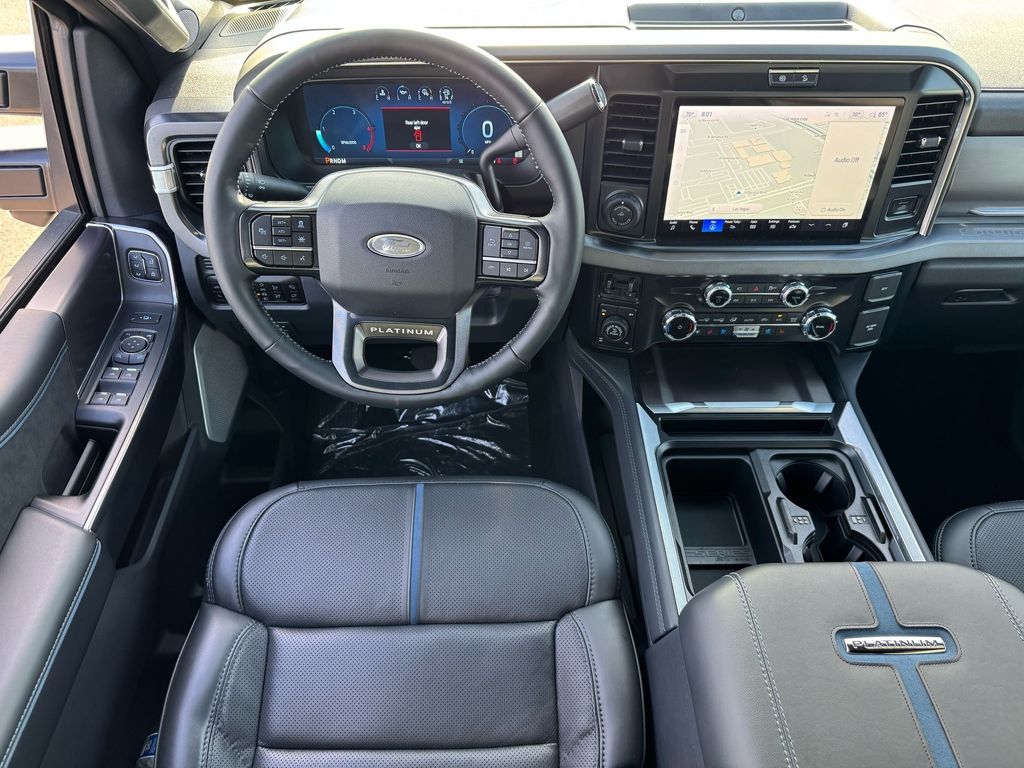 2026 Ford F-250 Super Duty Platinum - Photo 12