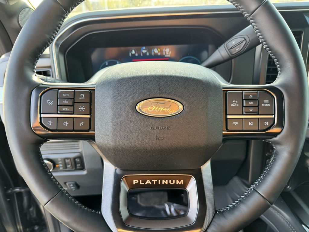2026 Ford F-250 Super Duty Platinum - Photo 13