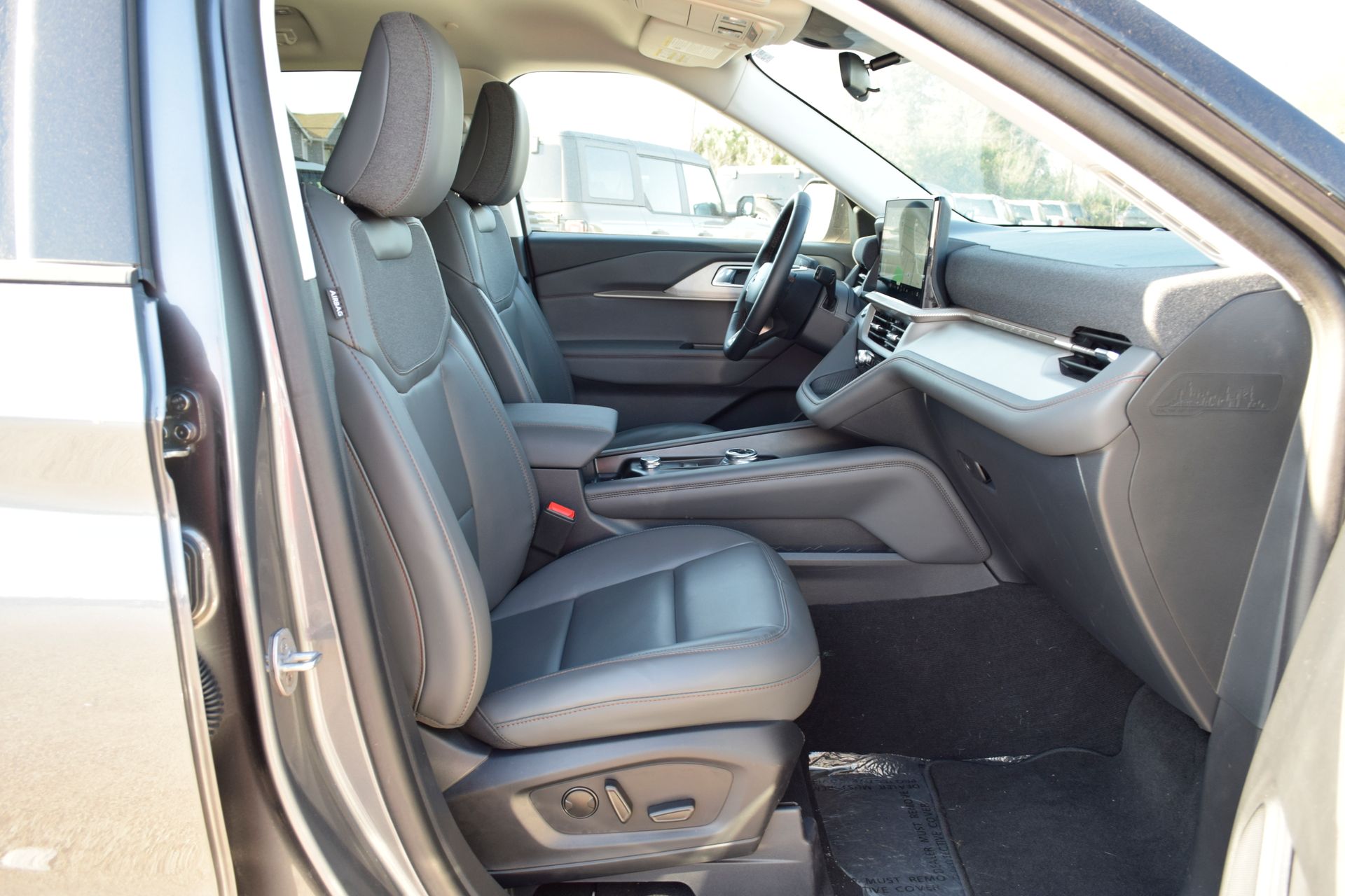 2026 Ford Explorer Active - Photo 25
