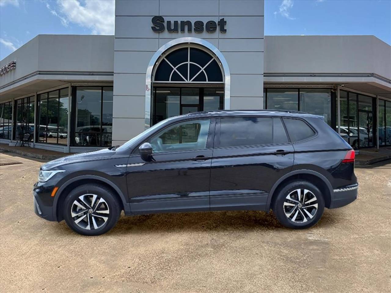 2024 Volkswagen Tiguan S - Photo 20