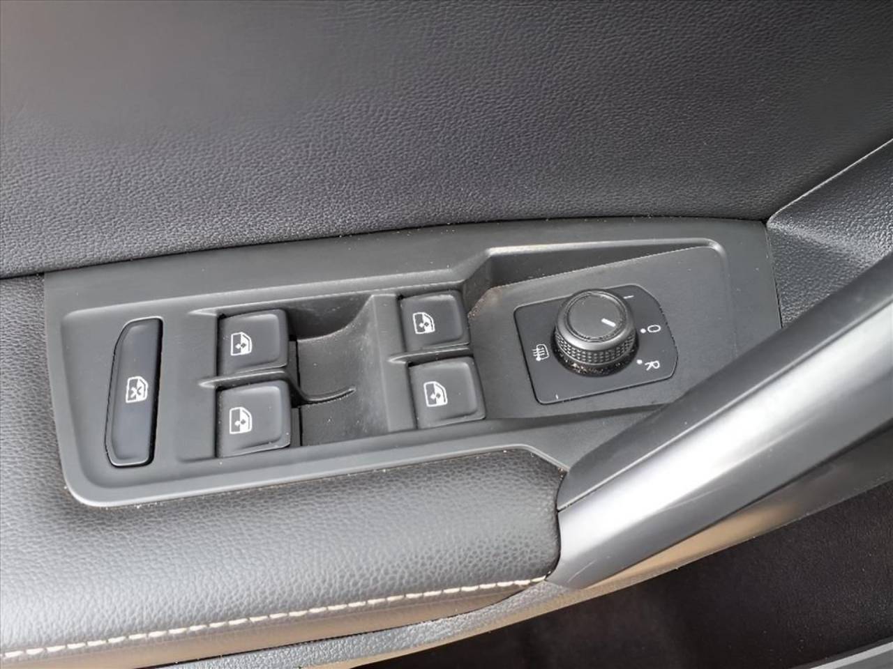 2024 Volkswagen Tiguan S - Photo 29