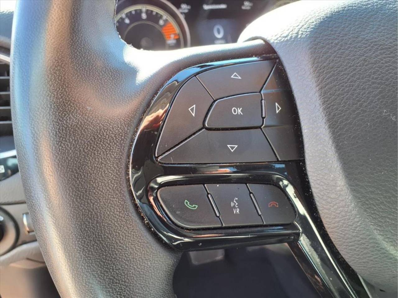 2023 Jeep Cherokee Altitude Lux - Photo 13