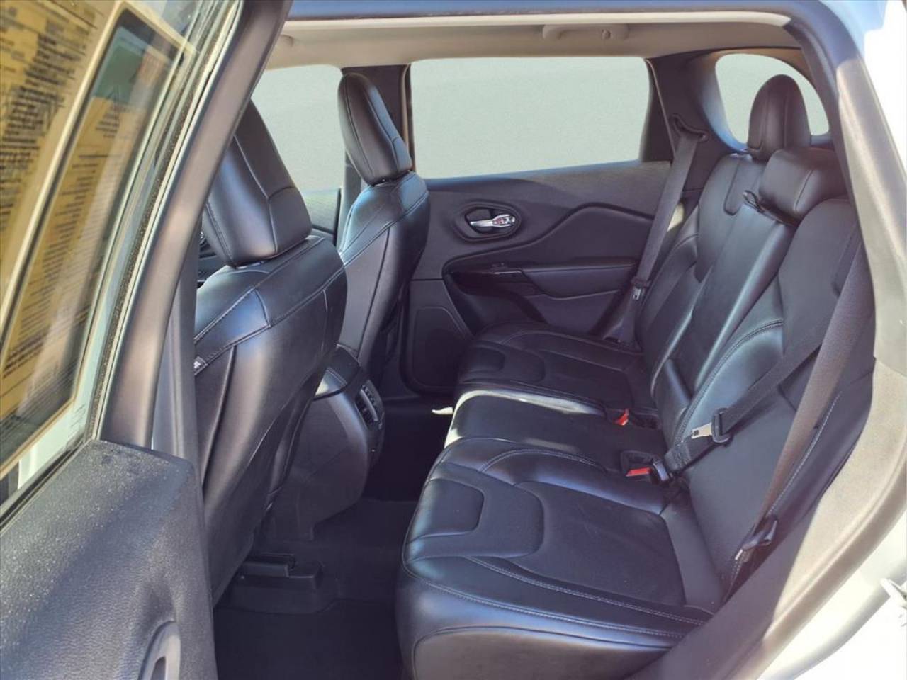 2023 Jeep Cherokee Altitude Lux - Photo 17