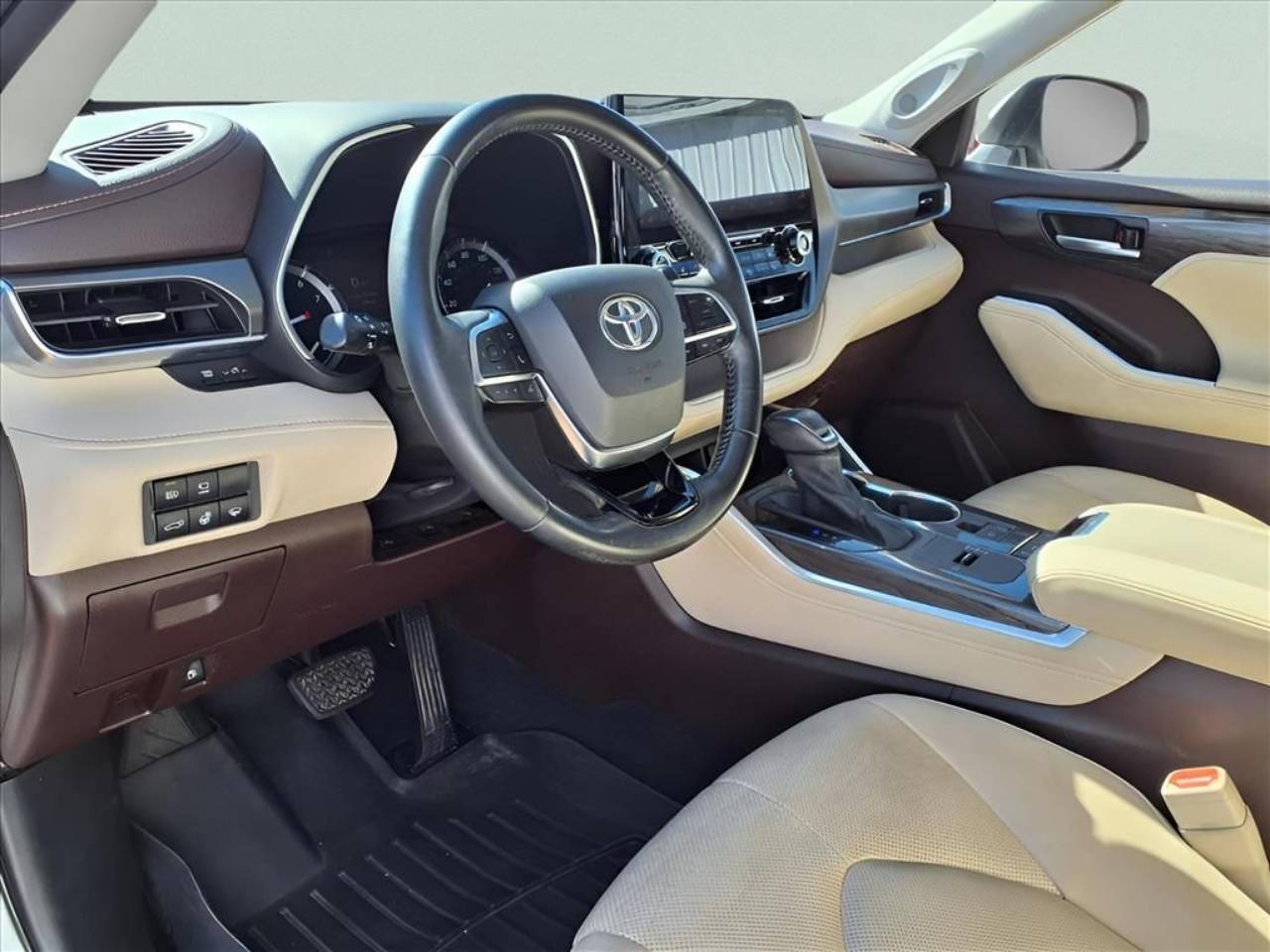 2021 Toyota Highlander Limited - Photo 13