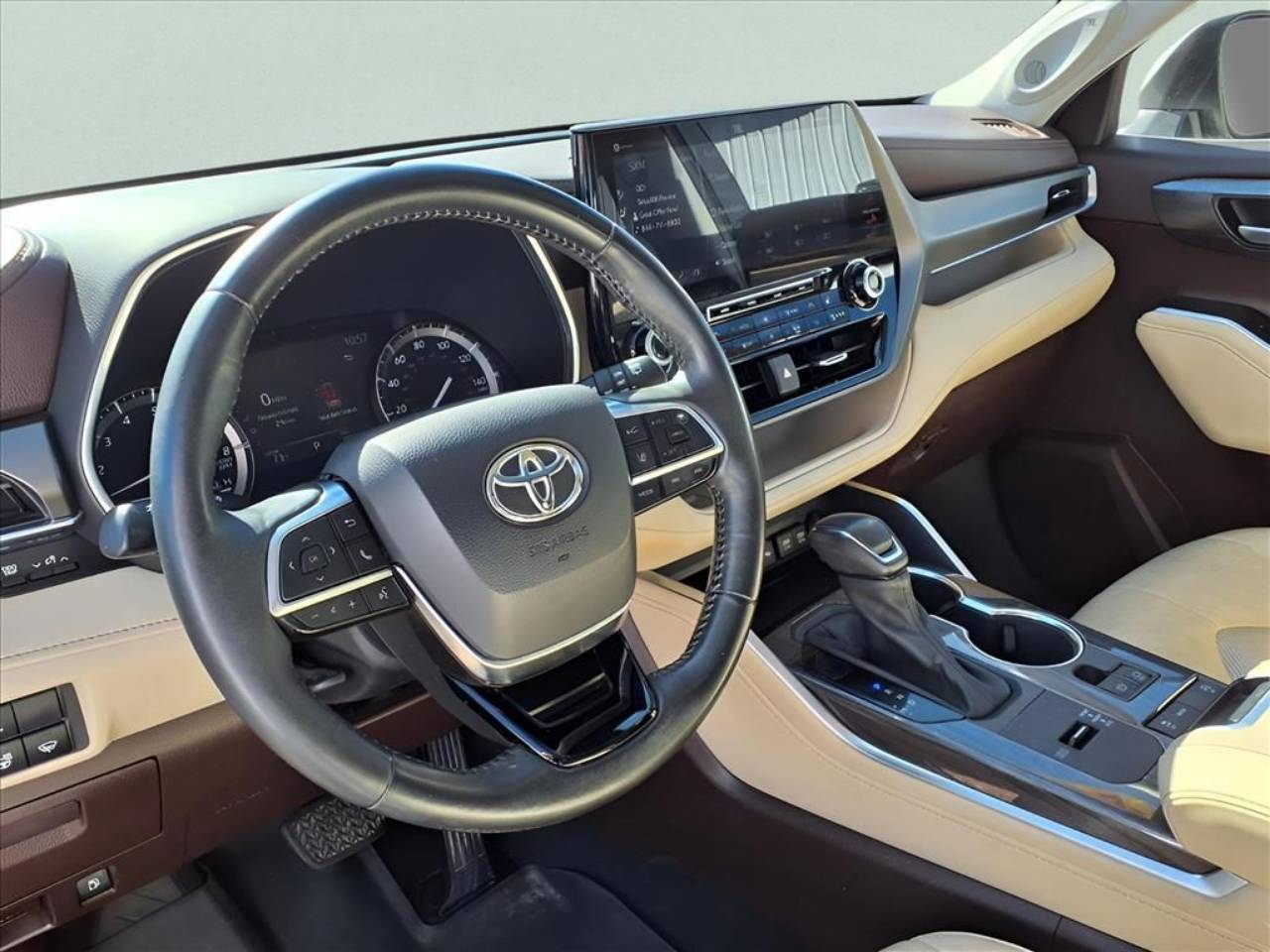 2021 Toyota Highlander Limited - Photo 16