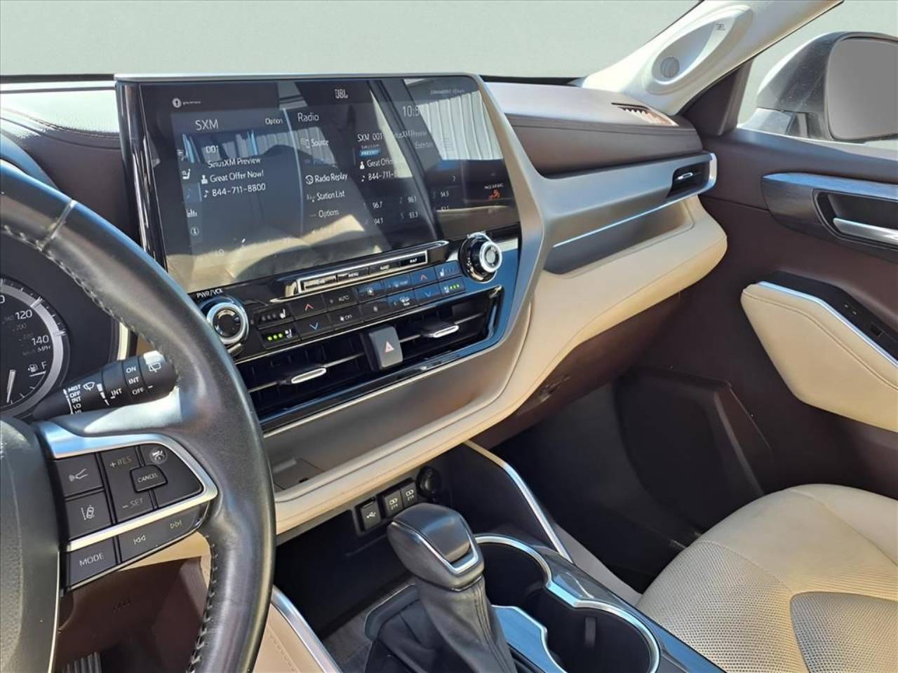 2021 Toyota Highlander Limited - Photo 17
