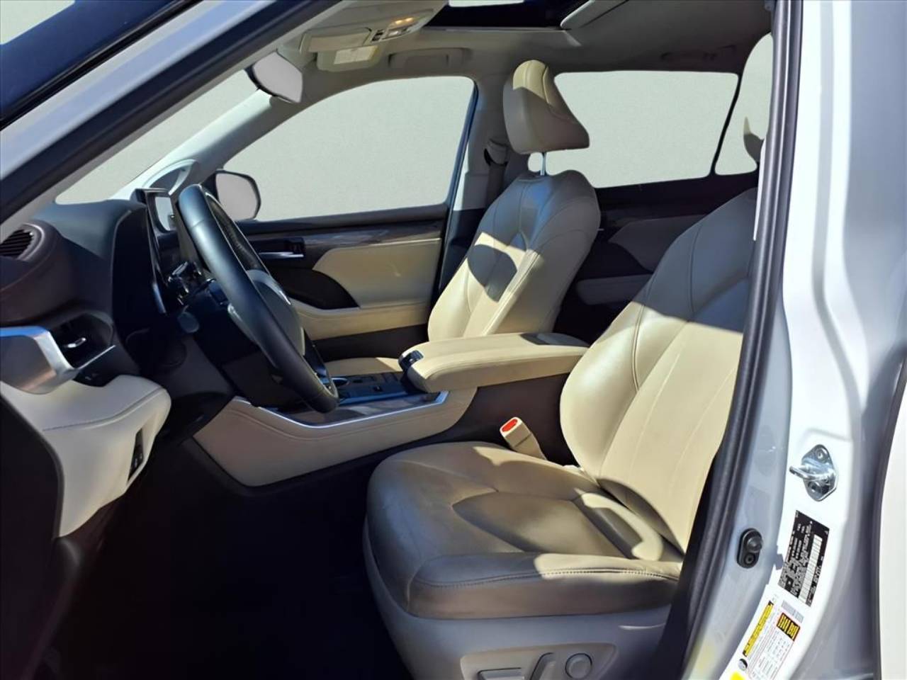2021 Toyota Highlander Limited - Photo 22