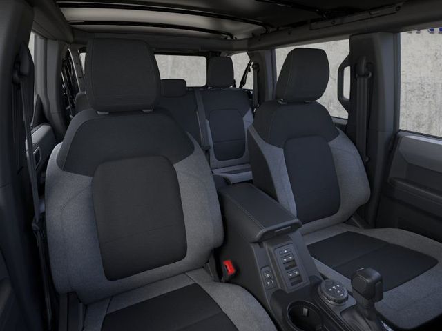 2025 Ford Bronco 4-Door Base - Photo 10