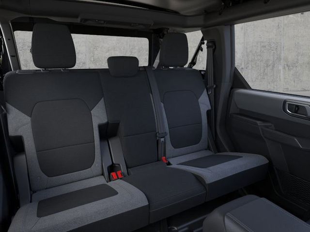 2025 Ford Bronco 4-Door Base - Photo 11