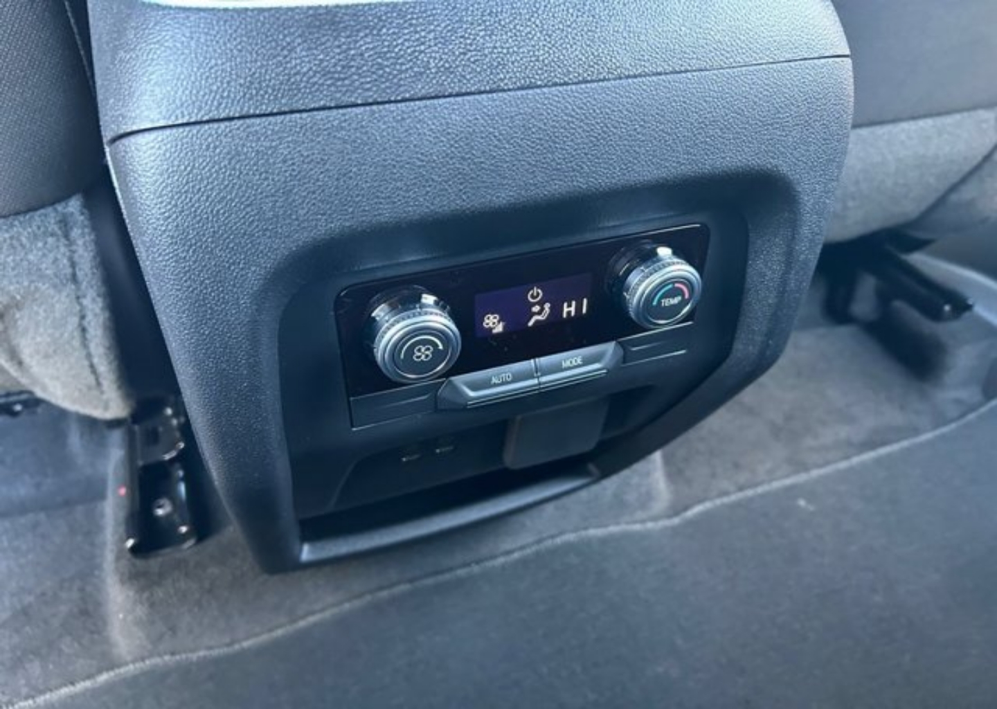 2026 GMC Acadia Elevation - Photo 38