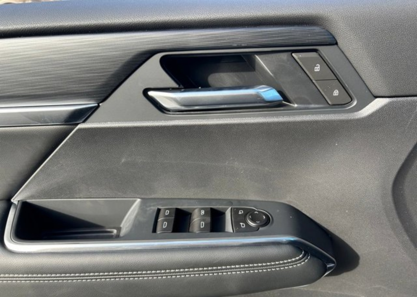 2026 GMC Acadia Elevation - Photo 53