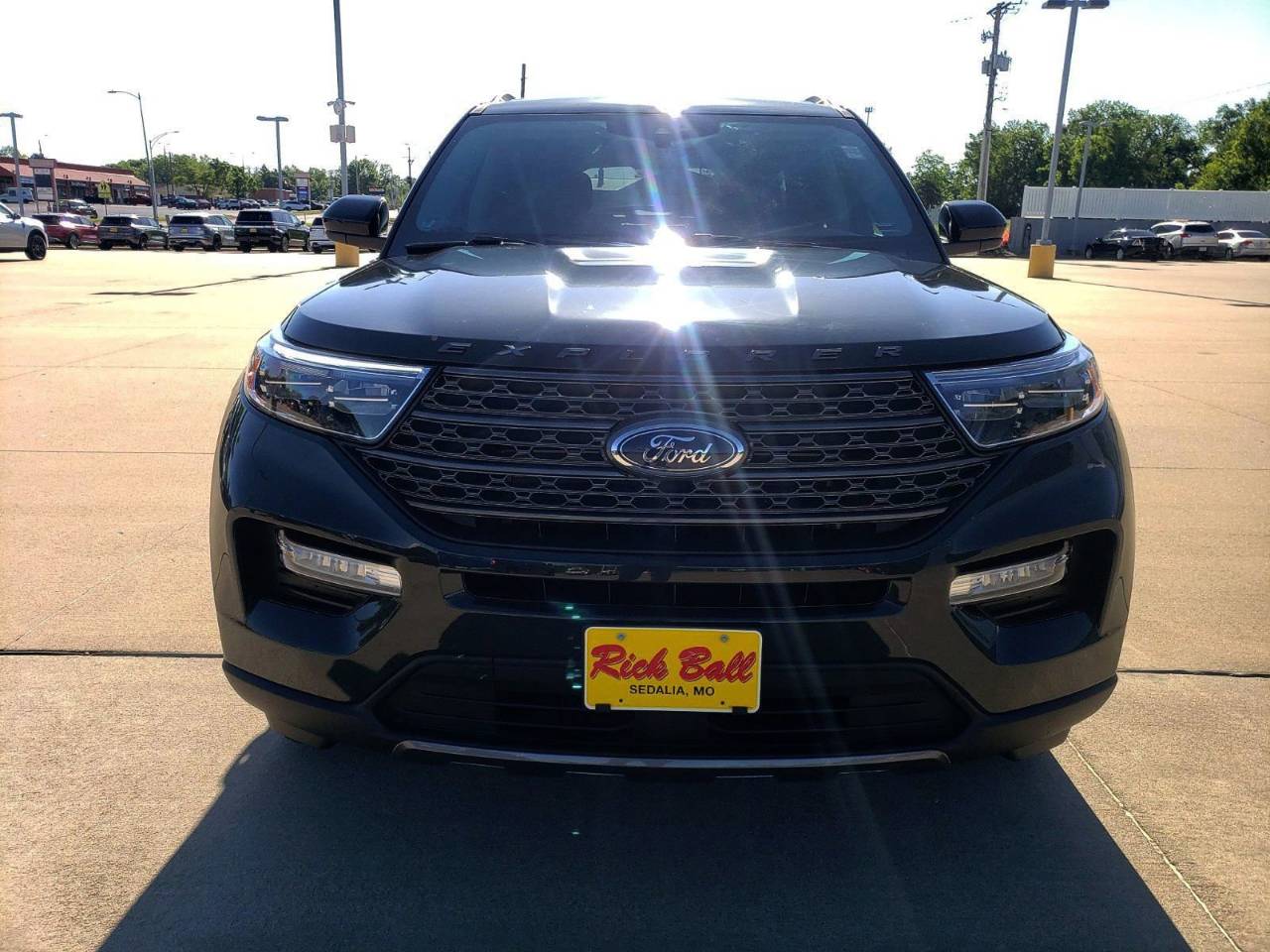 Used 2022 Ford Explorer XLT with VIN 1FMSK8DH0NGA91377 for sale in Kansas City