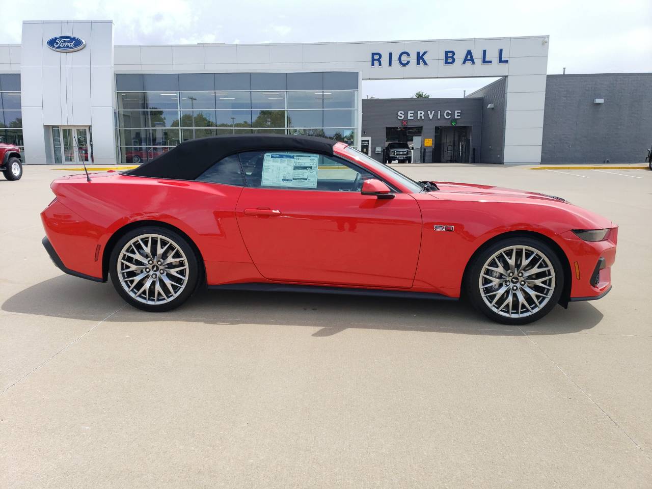 2025 Ford Mustang GT Premium Convertible - Photo 8