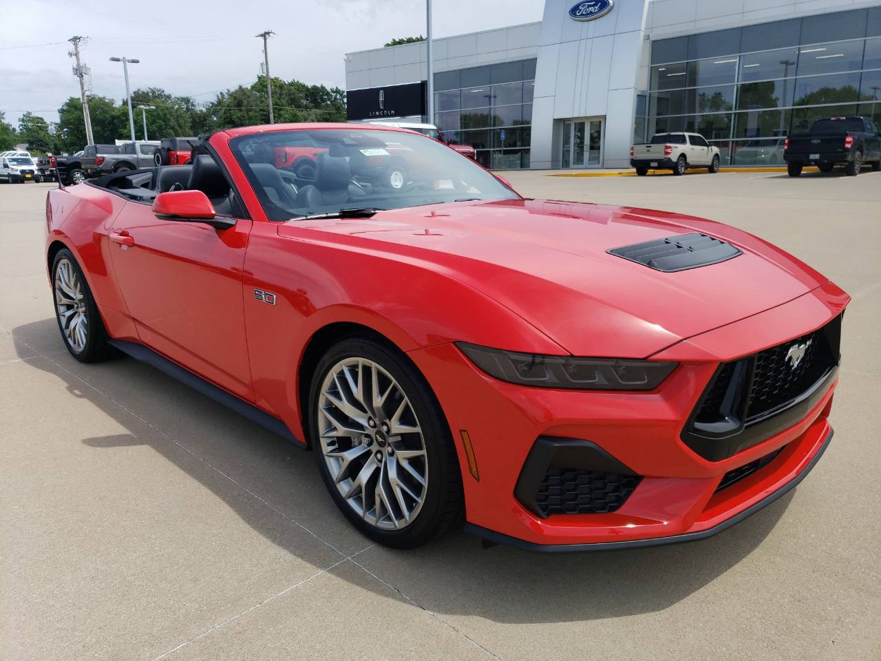 2025 Ford Mustang GT Premium Convertible - Photo 9