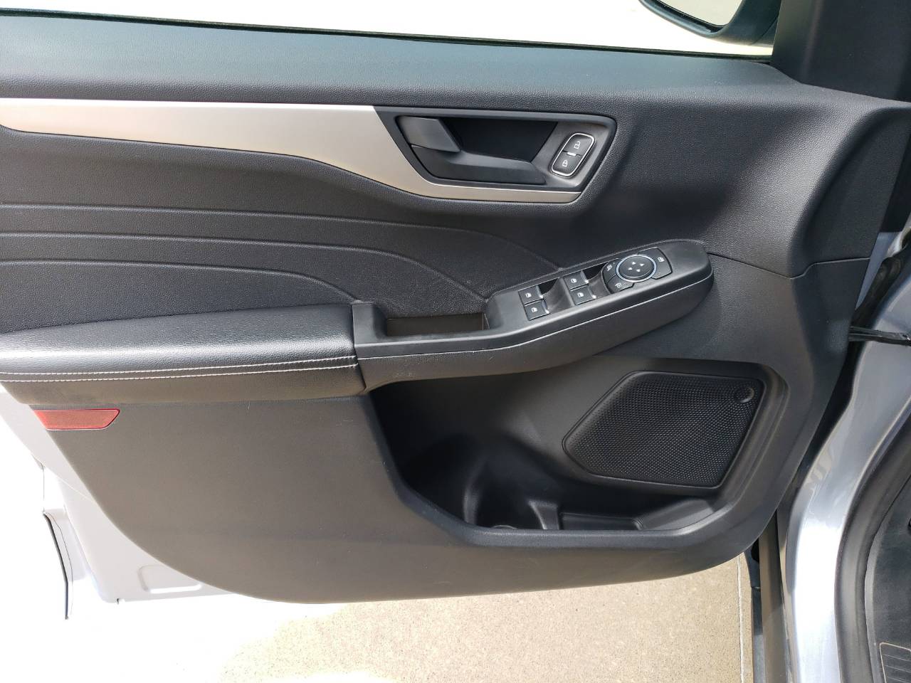 2022 Ford Escape SE - Photo 18