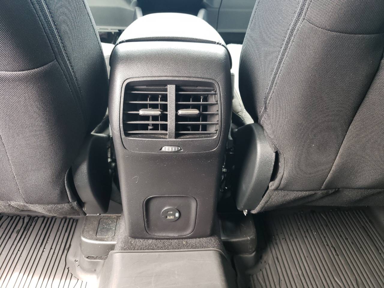 2022 Ford Escape SE - Photo 27