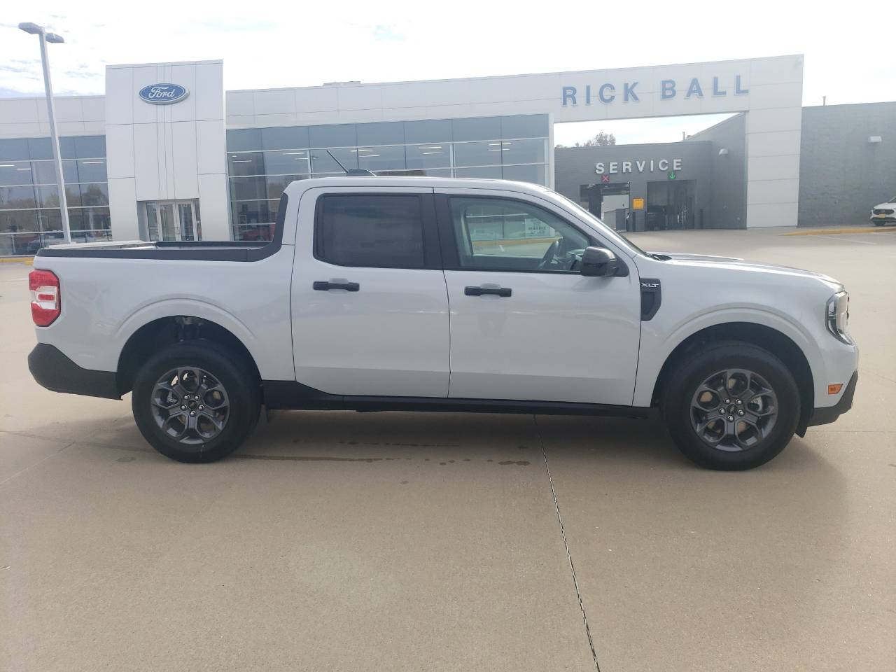 2025 Ford Maverick XLT - Photo 8