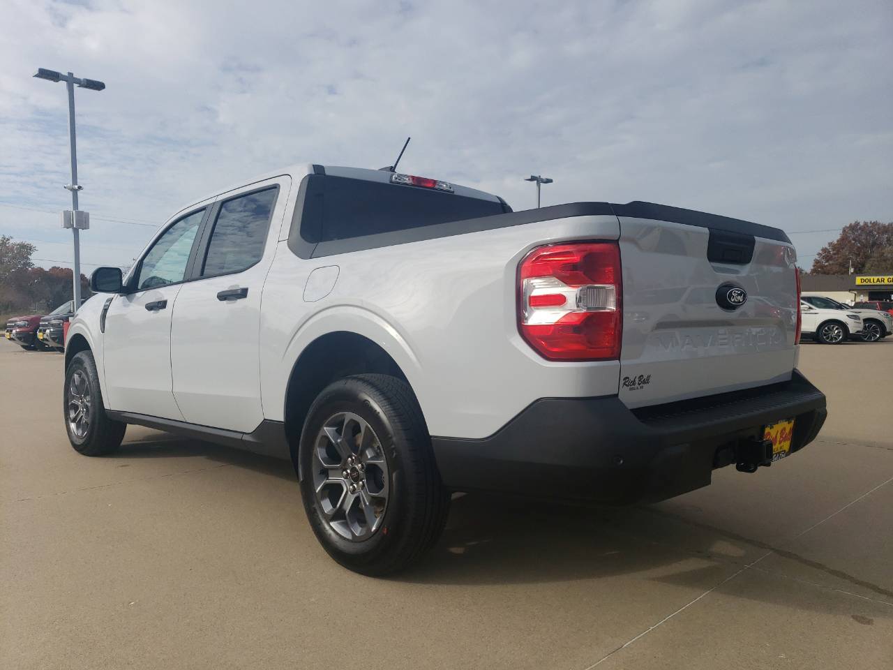 2025 Ford Maverick XLT - Photo 17