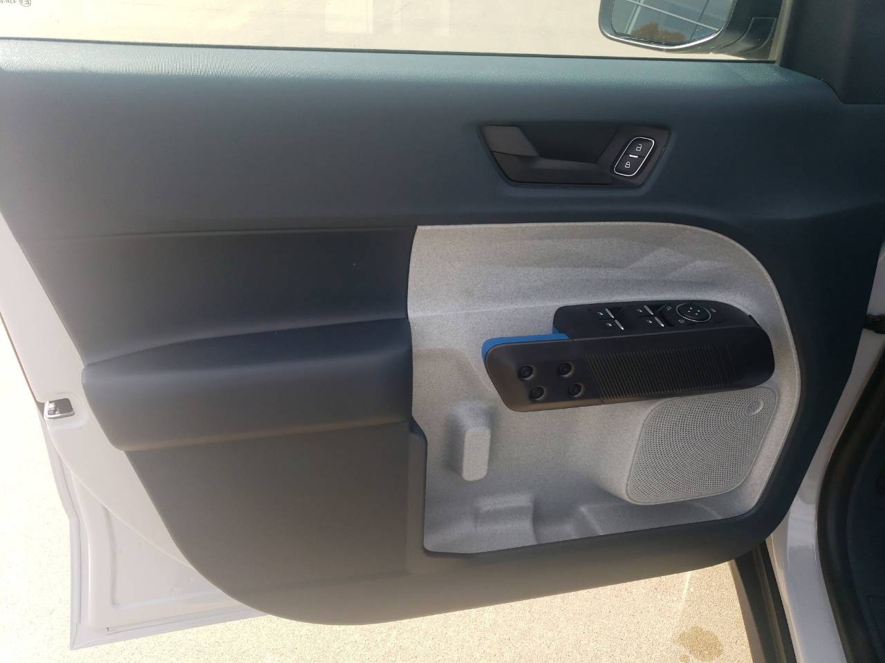 2025 Ford Maverick XLT - Photo 19