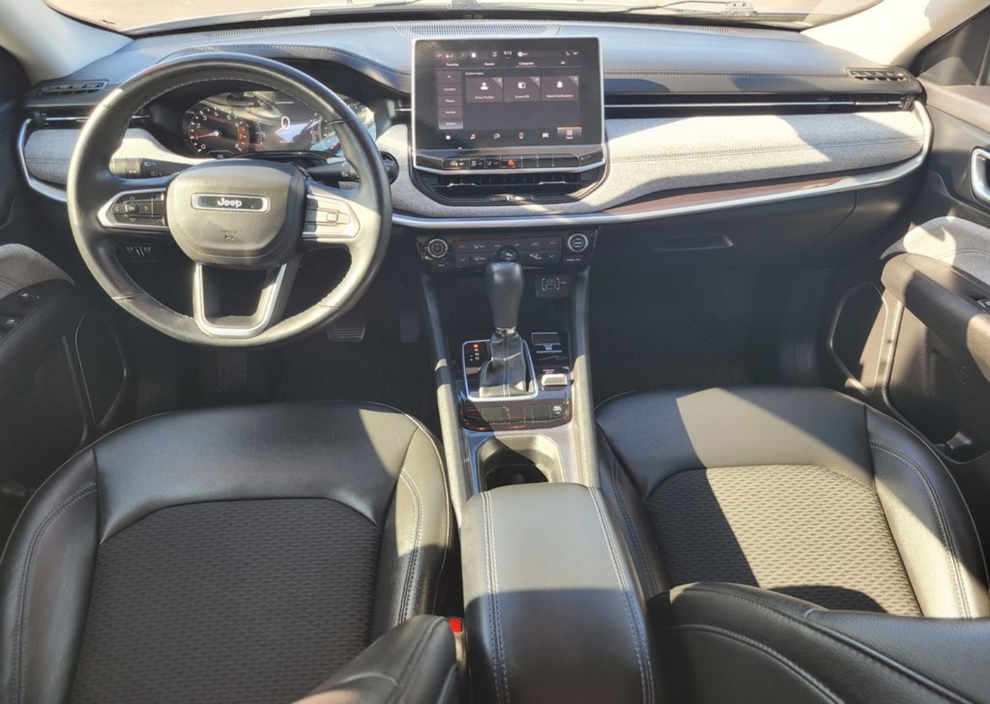 2022 Jeep Compass Latitude - Photo 18