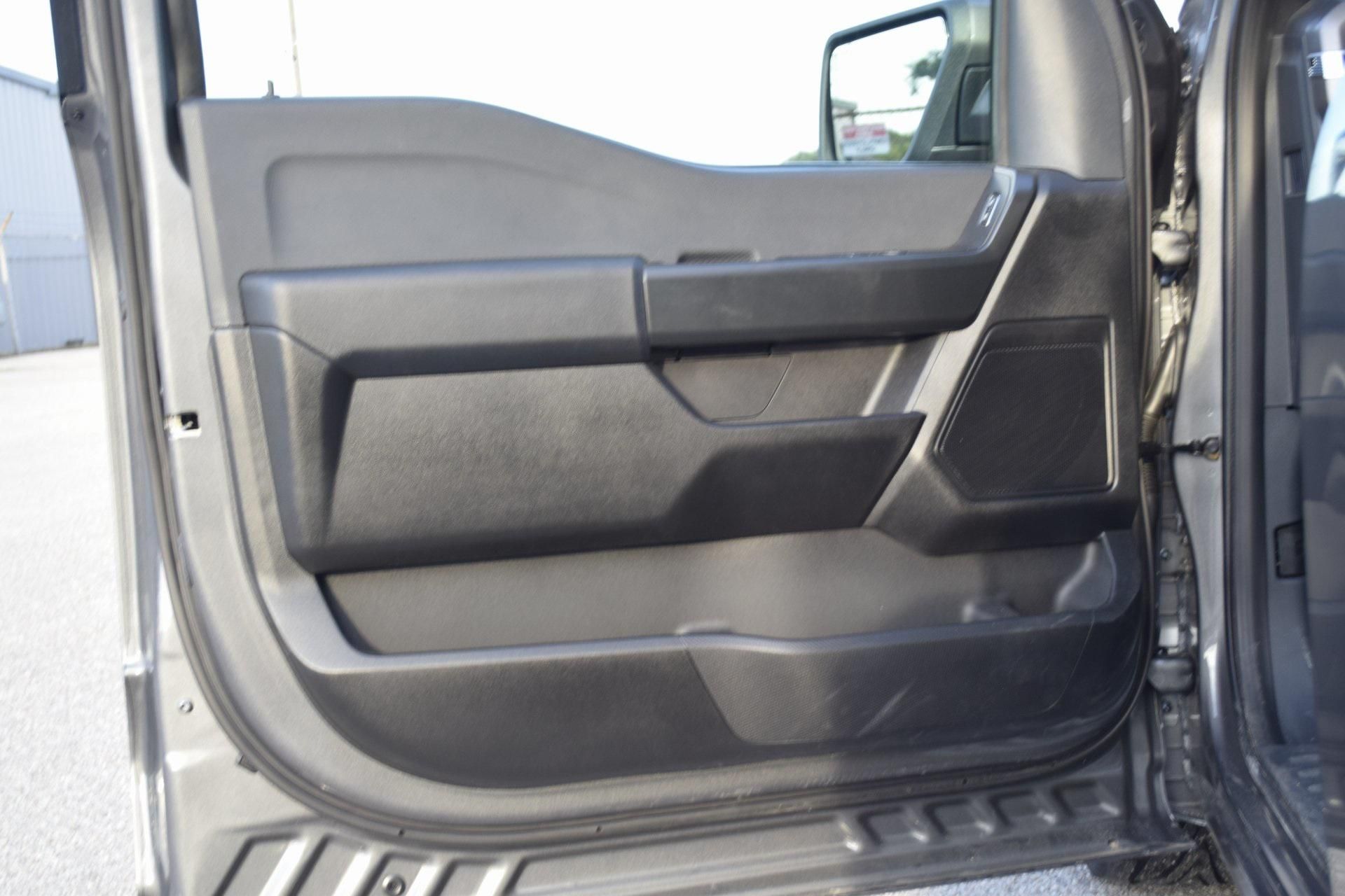 2025 Ford F-150 XL - Photo 19