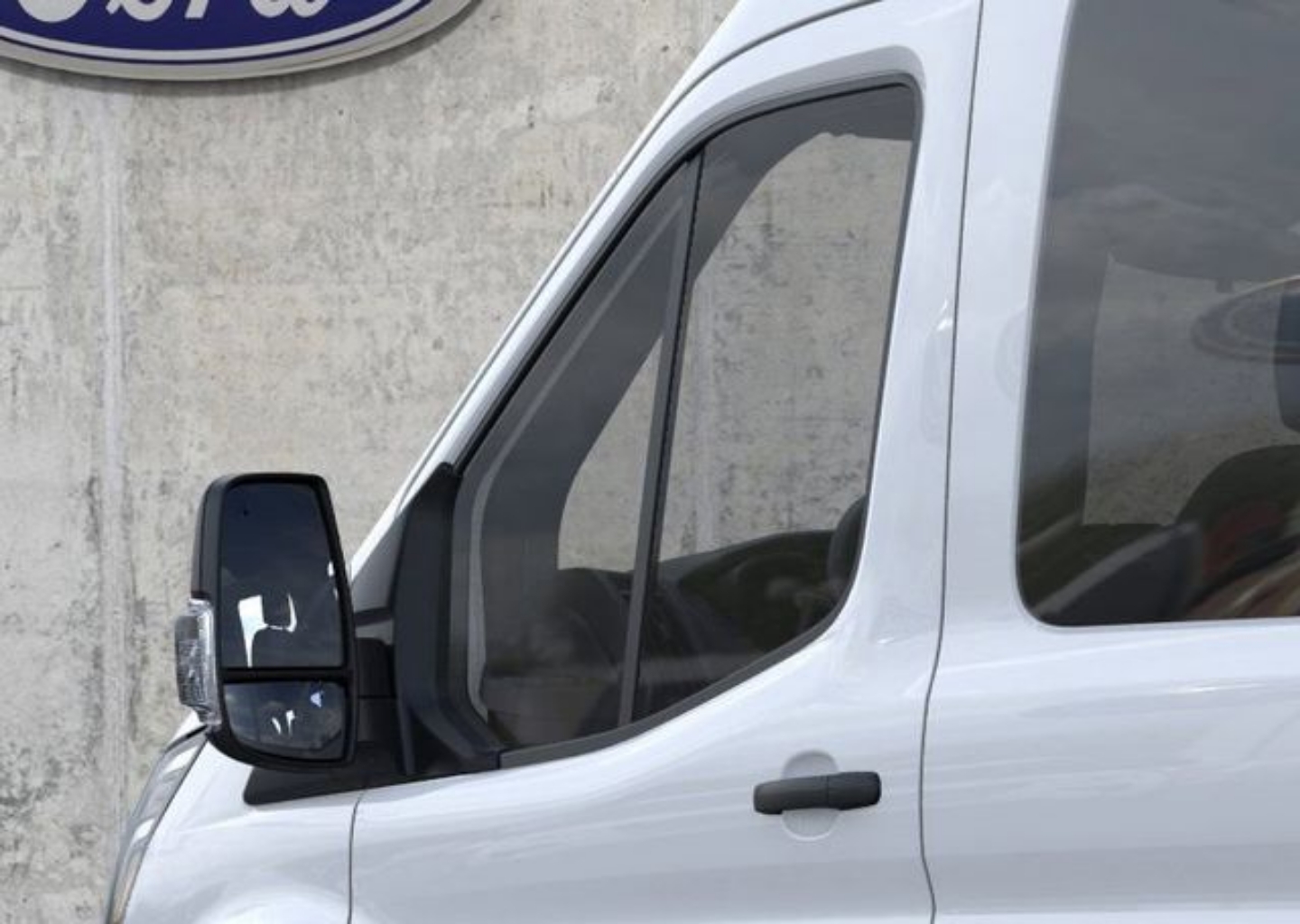 2025 Ford Transit Passenger Van XLT - Photo 20