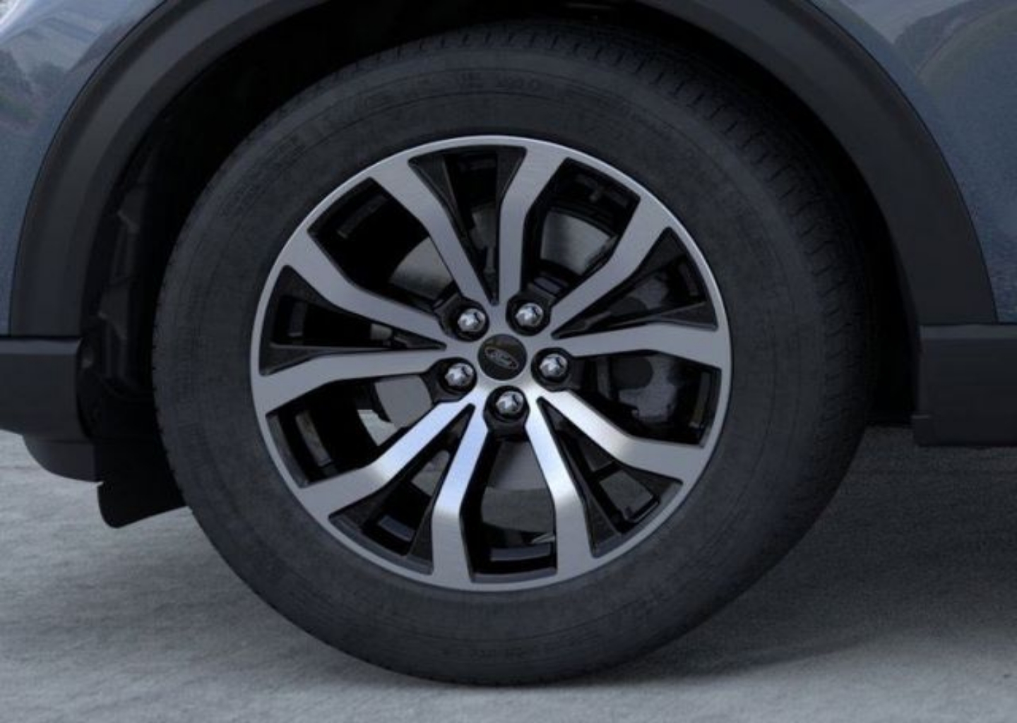 2026 Ford Explorer ST-Line - Photo 19