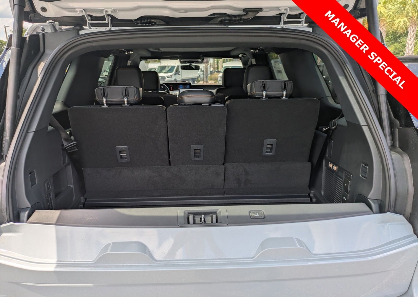 2025 Ford Expedition Tremor - Photo 12