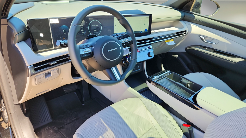 2025 Hyundai Tucson Limited - Photo 9