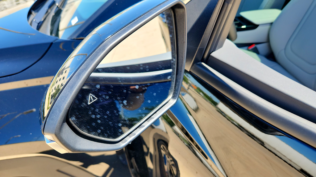 2025 Hyundai Tucson Limited - Photo 11