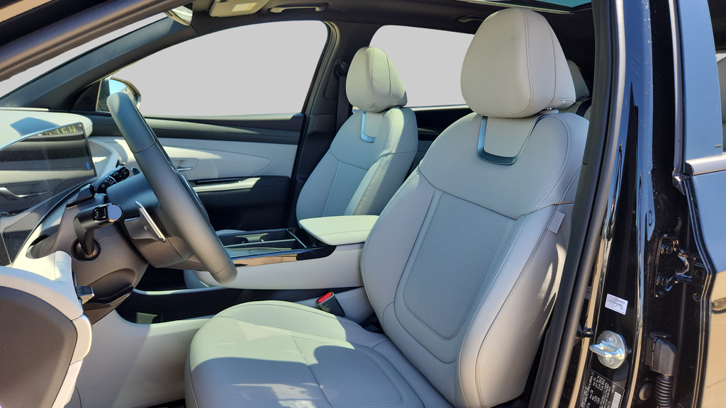 2025 Hyundai Tucson Limited - Photo 27