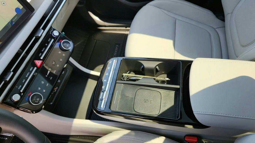 2025 Hyundai Tucson Limited - Photo 35