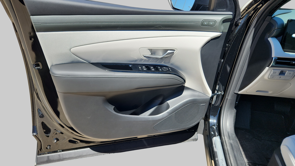 2025 Hyundai Tucson Limited - Photo 41