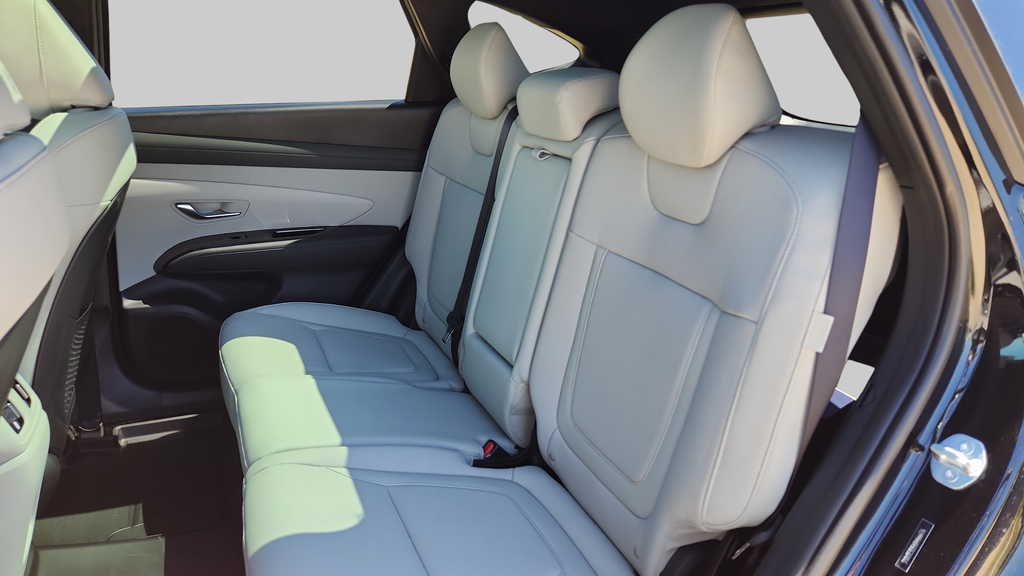 2025 Hyundai Tucson Limited - Photo 42