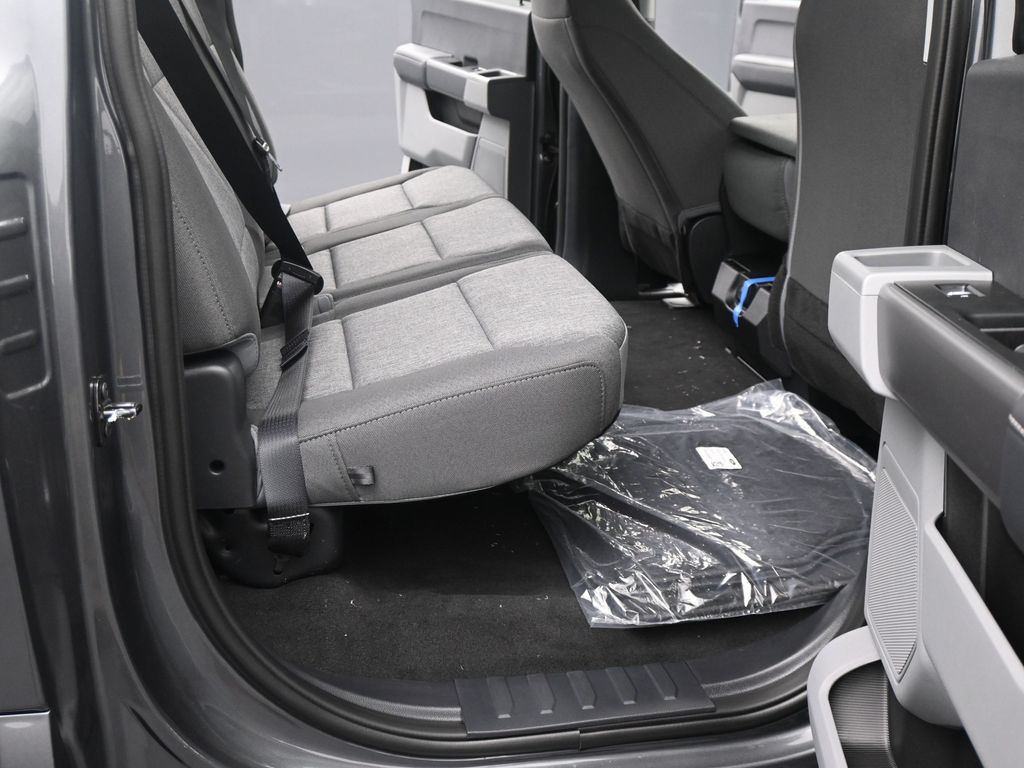 2026 Ford F-350 Super Duty XL - Photo 6