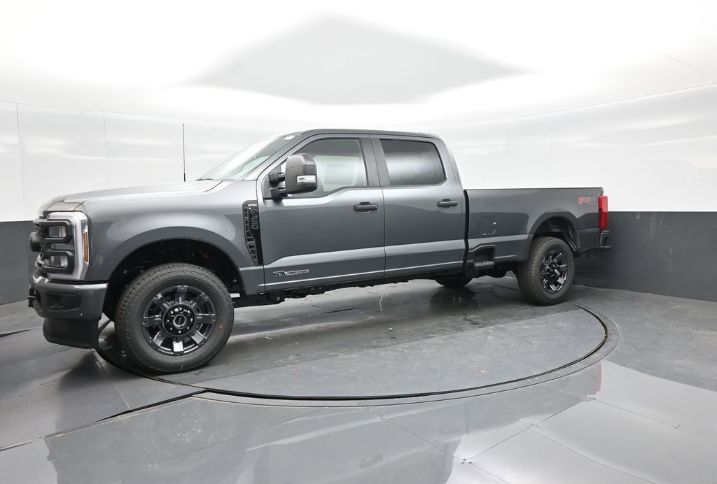 2026 Ford F-350 Super Duty XL - Photo 9