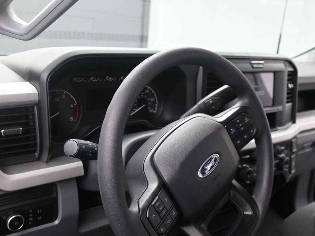 2026 Ford F-350 Super Duty XL - Photo 12