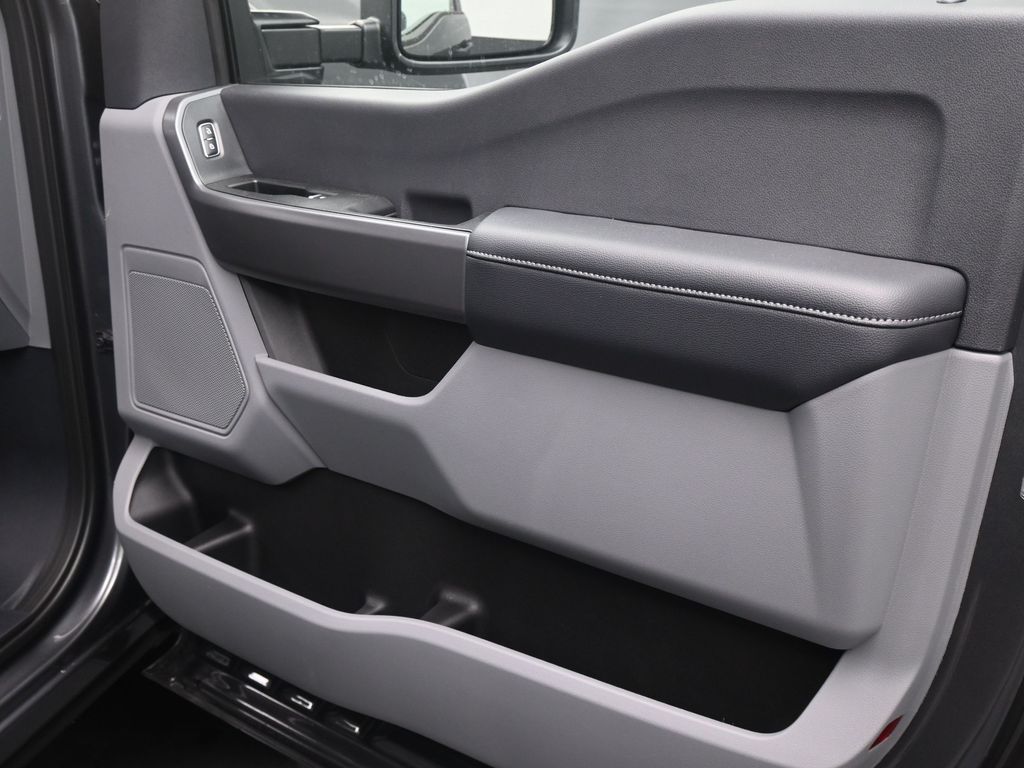 2026 Ford F-350 Super Duty XL - Photo 19
