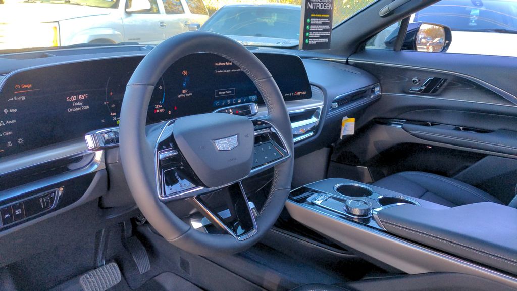 2025 Cadillac LYRIQ Luxury 3 - Photo 9