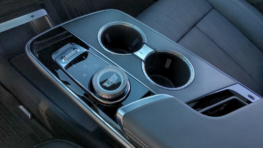 2025 Cadillac LYRIQ Luxury 3 - Photo 14